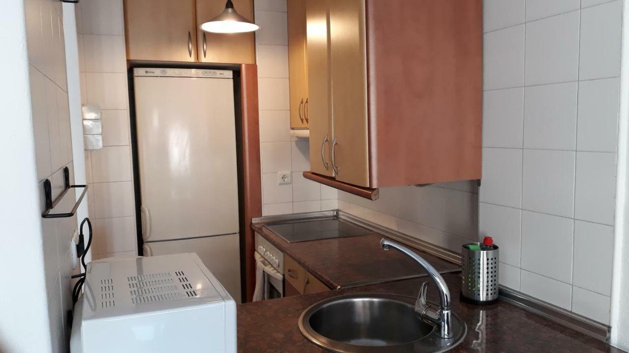 Lc Coso 143 Apartment *